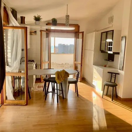Fulluhouse * Quartu SantʼElena