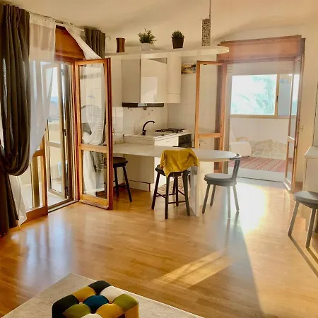Fulluhouse * Quartu SantʼElena