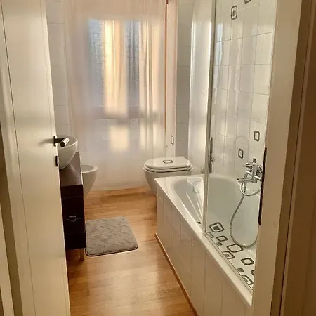 Fulluhouse Quartu SantʼElena